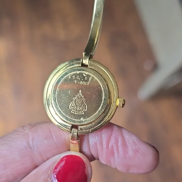 💯% AUTHENTI. Gucci Women's Interchangeable Bezel Watch Set - - Picture 5 of 6